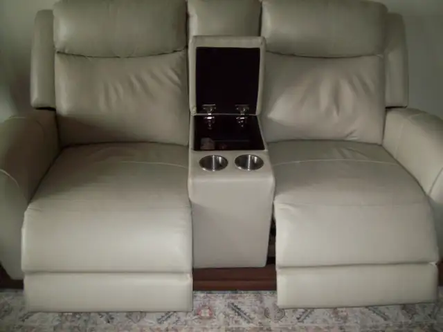 Love seat
