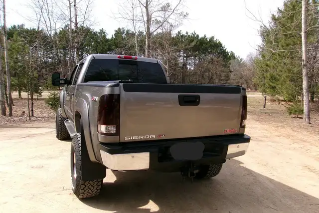 2008 LIFTED GMC SIERRA 2500HD DURAMAX SAFETIED - Photo 2