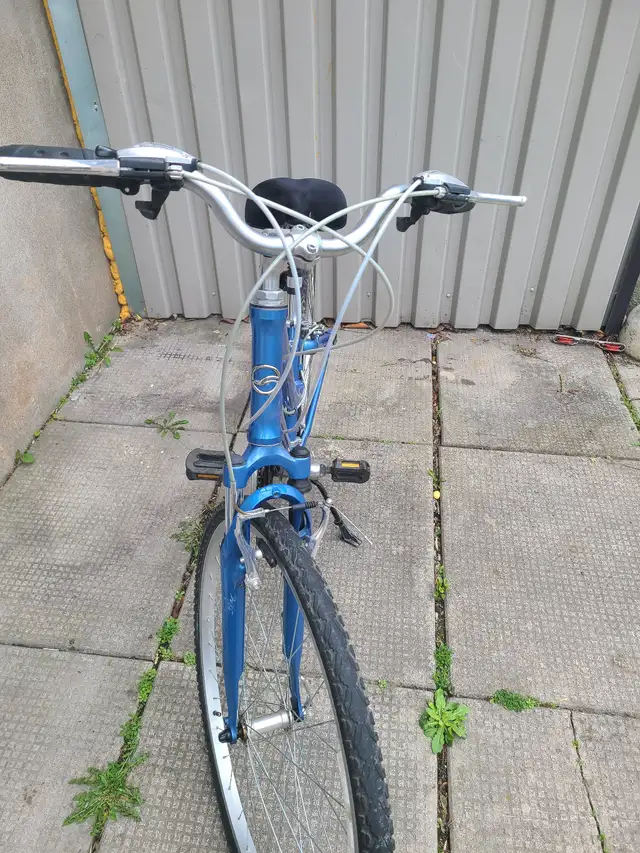 Vélo de ville de marque Giant Cypress pour femmes - Photo 3