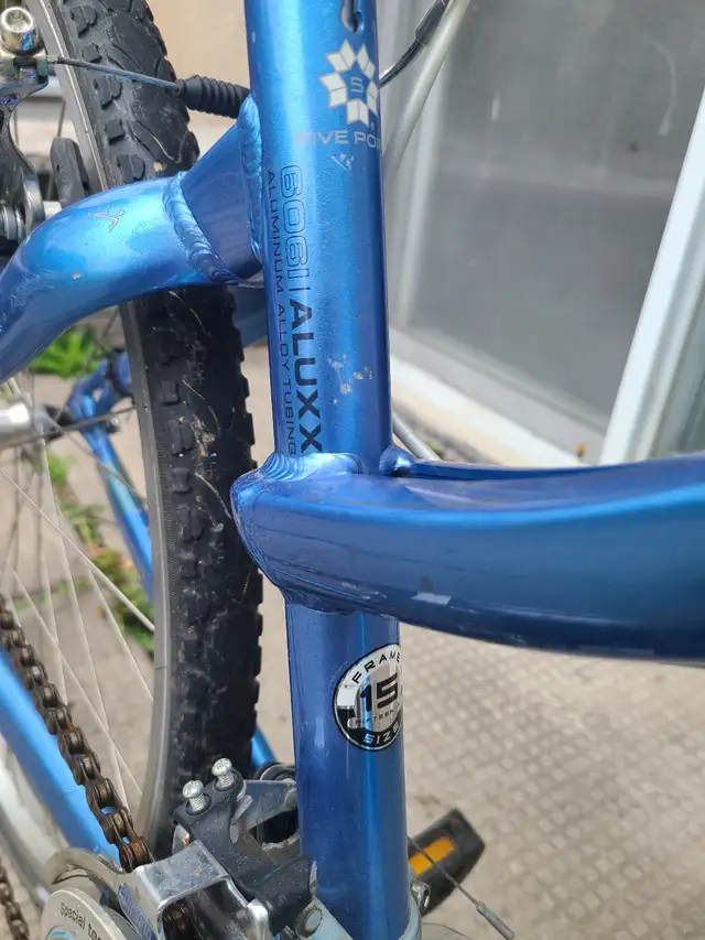Vélo de ville de marque Giant Cypress pour femmes - Photo 5