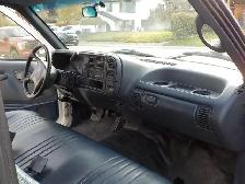 CHEVROLET 1 TON - 3500, CREW CAB, 8 FOOT BOX, WORK TRUCK! - Photo 7