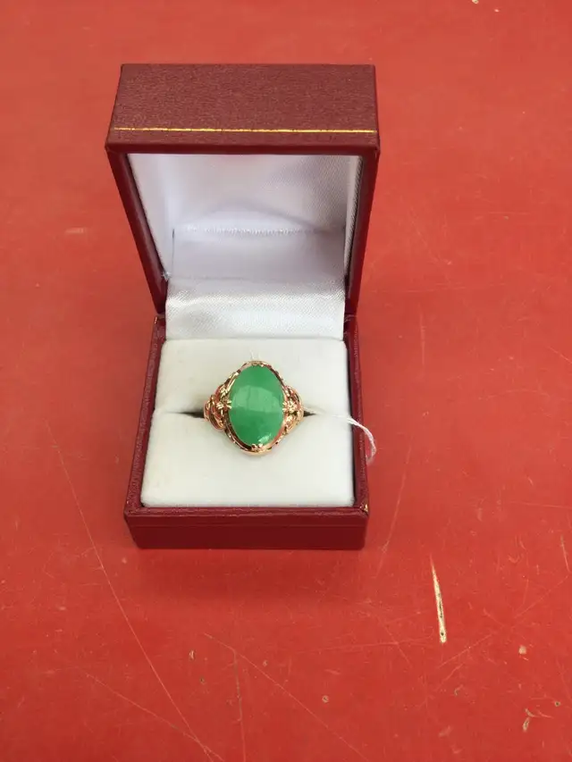 bague en or 14k à pierre verte - Photo 2