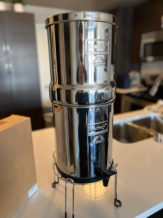 Berkeley Charcoal Water Filter System - Photo 2