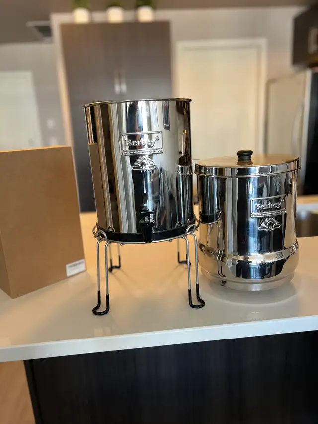 Berkeley Charcoal Water Filter System - Photo 3