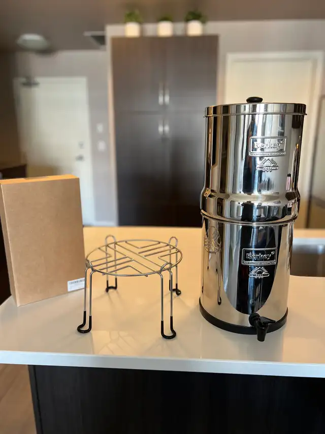 Berkeley Charcoal Water Filter System - Photo 6