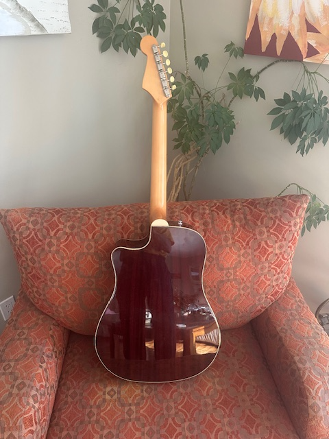 Fender 'California' Series Kingman guitar - Photo 3