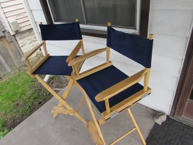 Pair of Directors Chairs - Photo 3