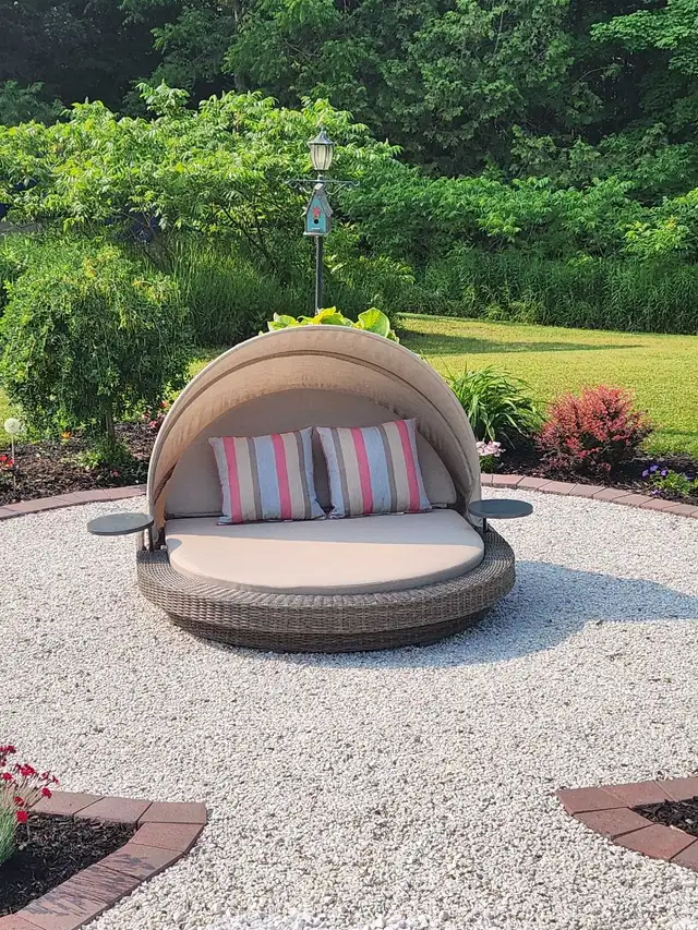 Wicker Rattan round retractable canopy Daybed - Photo 5