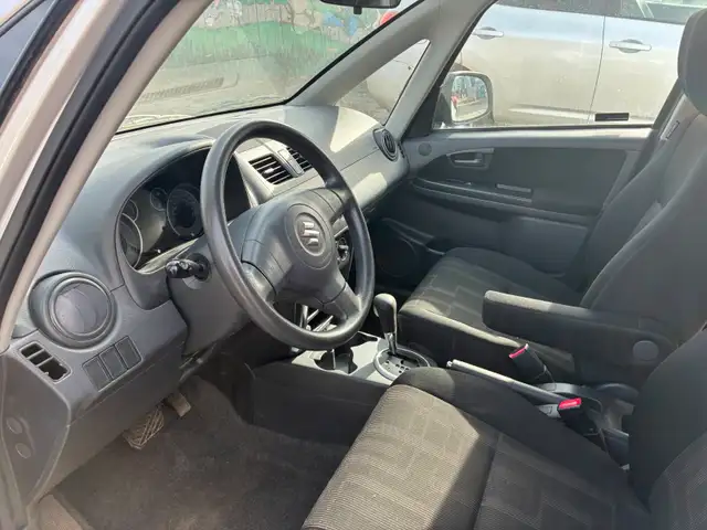 2010 Suzuki Sx4 - Photo 7