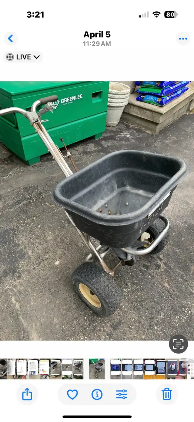Spyker Fertilizer Spreader - Photo 2