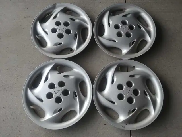 Wheel coverings/hubcaps