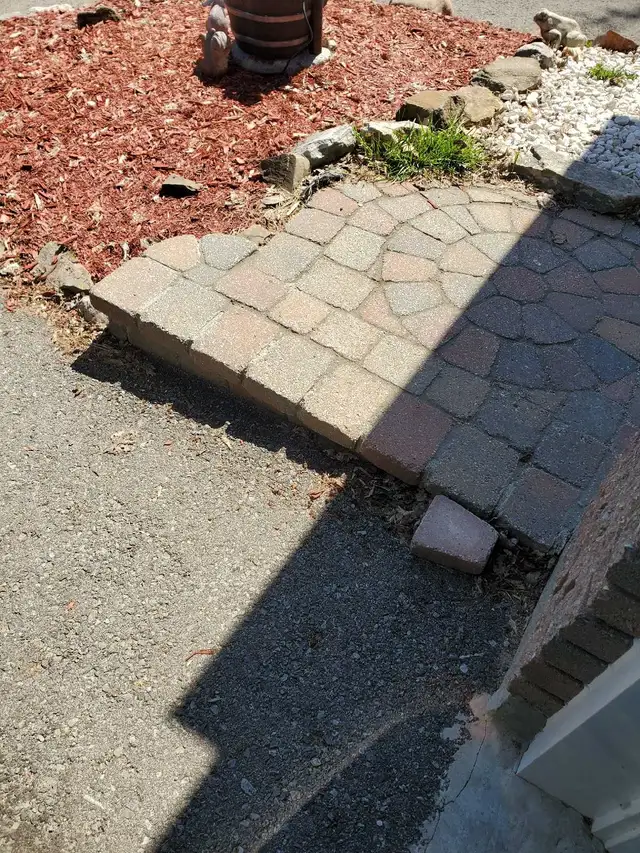 L.F. patio stones / interlocking