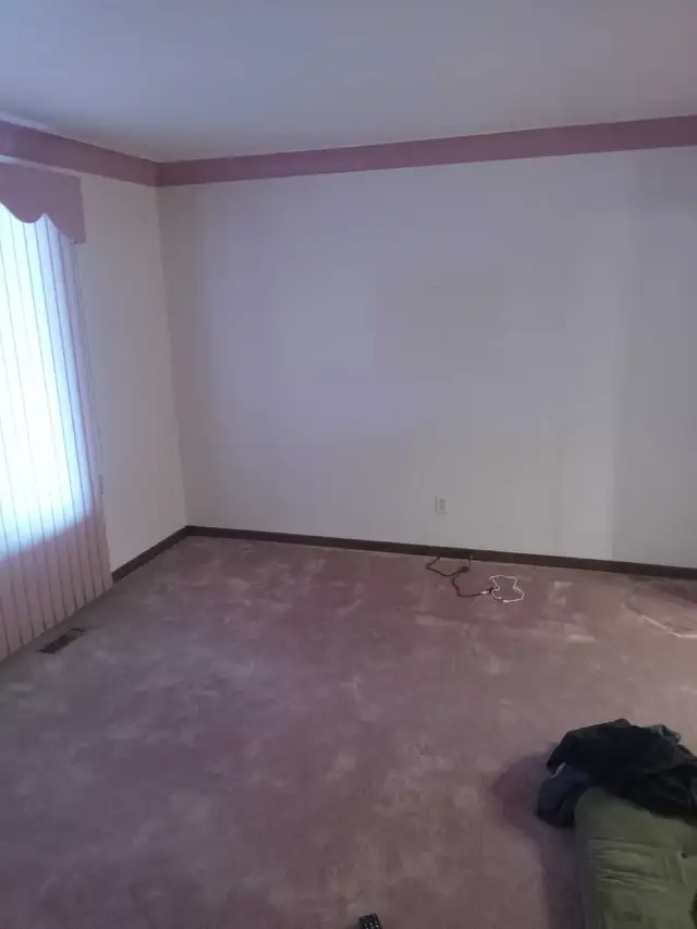 2 Private Rooms Available in South Windsor off Walker Road - Photo 5