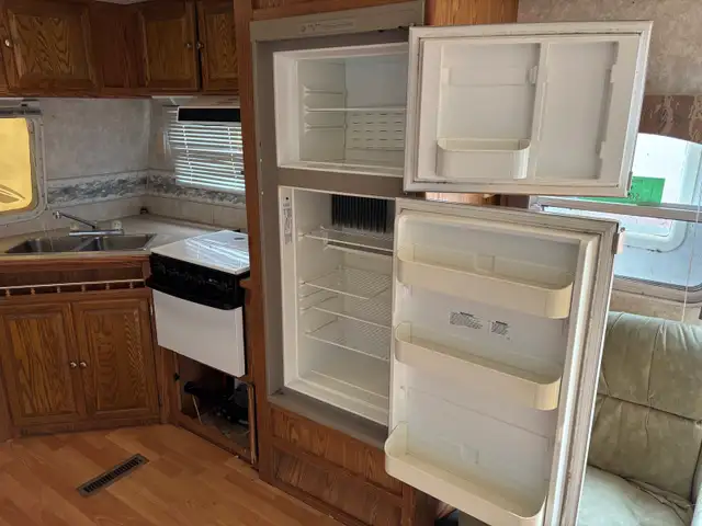 2000 trail harbour camper - Photo 9