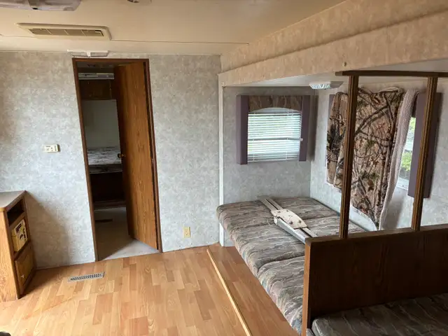 2000 trail harbour camper - Photo 10