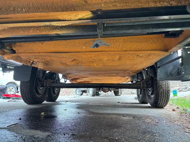 5th wheel RV - Photo 2