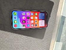 Unlocked Apple iPhone 12 with 1 year warranty !
