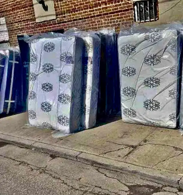 Queen Mattress | Twin Mattress / Full Mattress . King Mattress - Photo 9