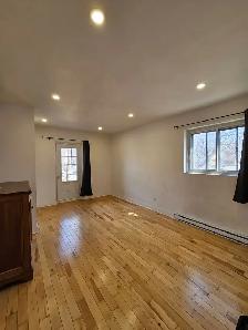 Renovated 4½ | Côte-des-Neiges | 2 Bedrooms Edouard-Montpetit - Photo 4