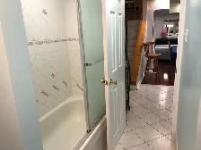 Open Concept Fully Furnished  Basement Apartment in Pickering - Photo 8