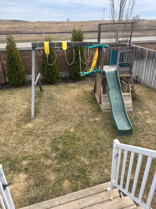 Outdoor play set