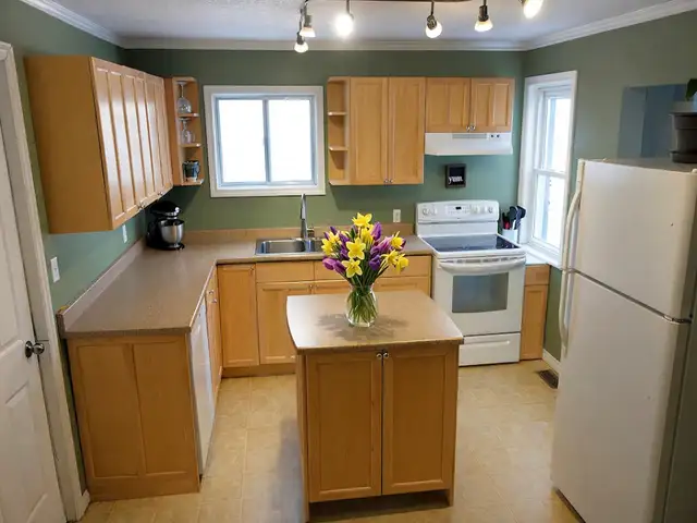 2 Bedroom - 1 Bathroom - Photo 4