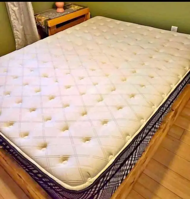 Mattress | Twin Mattress / Queen Mattress | King Mattress . Full - Photo 8