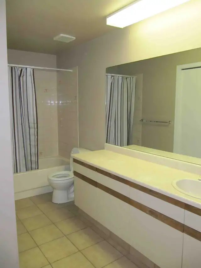 3 BEDROOM PLUS DEN FOR RENT - Photo 21