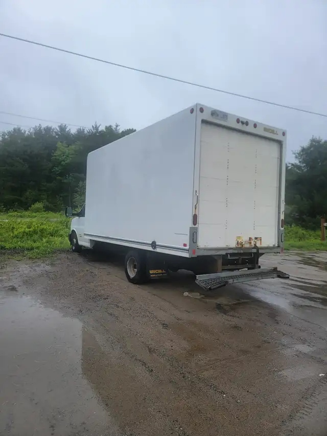 Truck for sale - Photo 3