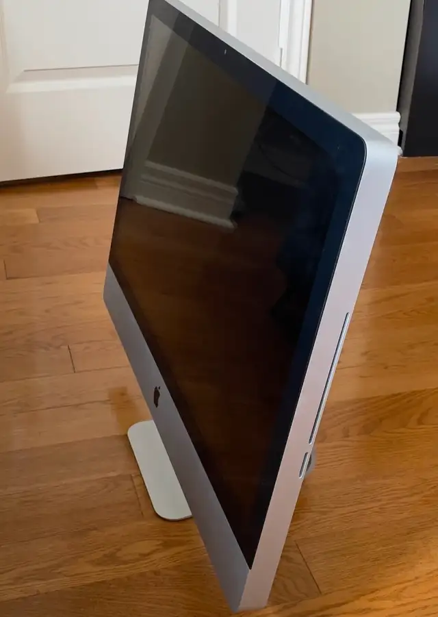 Apple iMac - 27 Inch Late 2009 - Photo 8