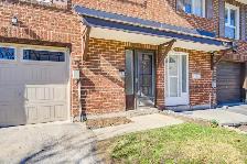 Beautiful 3-Bedroom Condo Townhouse for Sale – Prime Toronto