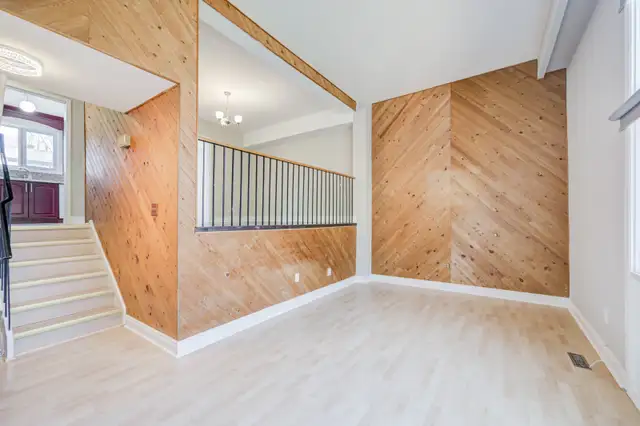 Beautiful 3-Bedroom Condo Townhouse for Sale – Prime Toronto - Photo 4