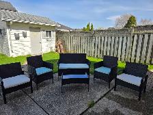 Patio furniture - Photo 2