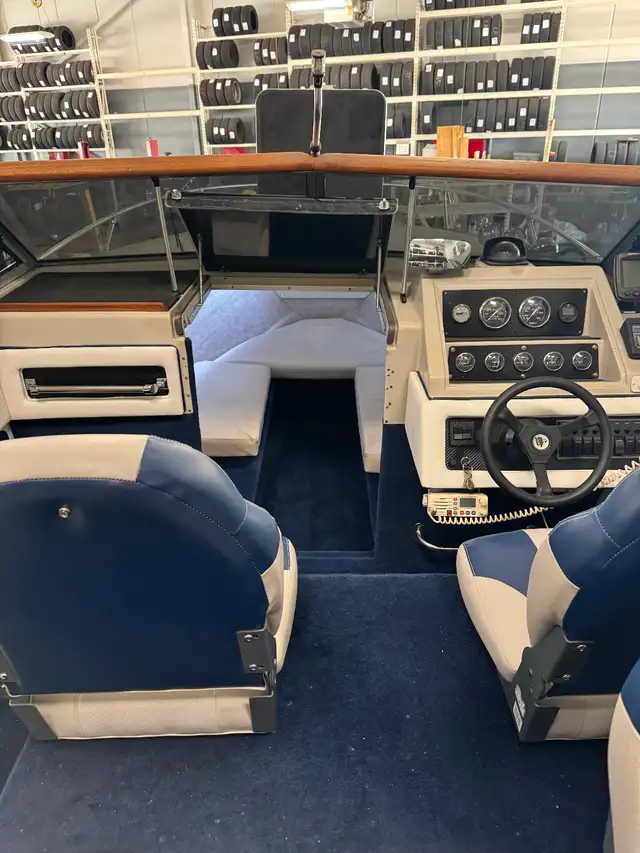 1987 Chris Craft Scorpion Cruiser 23' - Photo 4