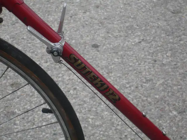 MUST SELL TALL 23' XLG FRAME 27' SUTEKI 10SPD ROAD RACER BIKE! - Photo 5