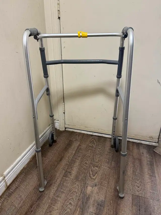 Walker Aluminum with 2 wheels Foldable