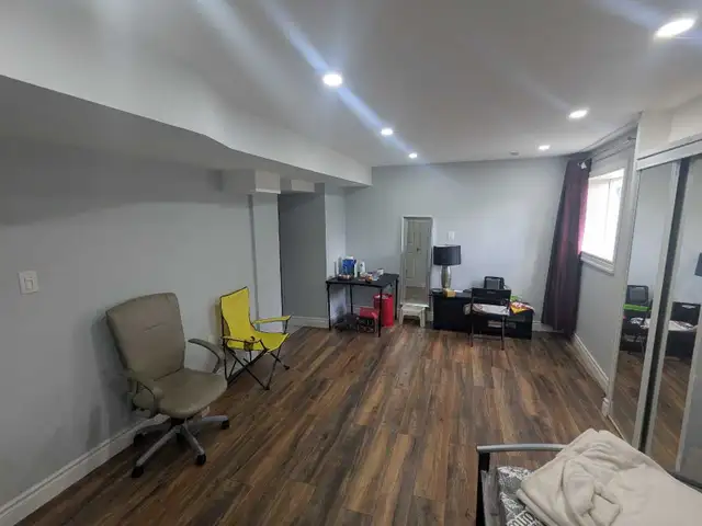 Daily Weekly Rental Apartment Brampton - Photo 4