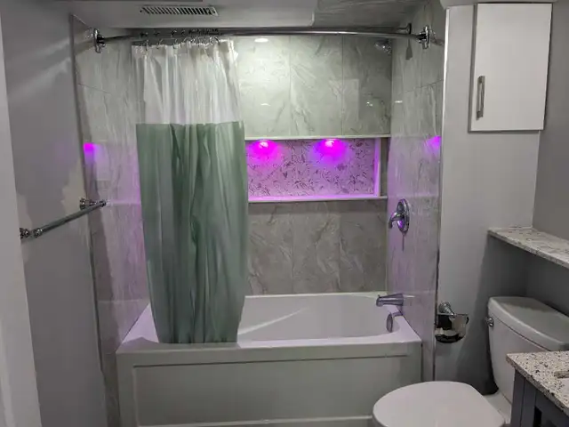 Daily Weekly Rental Apartment Brampton - Photo 9