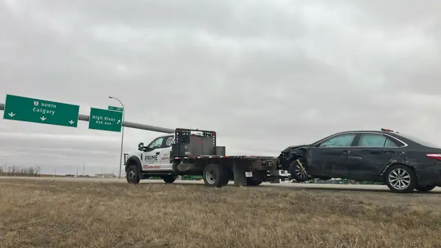 Towing & Tow Truck Service 825-488-0000 - Photo 9
