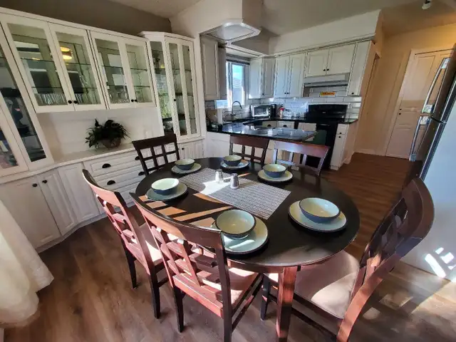 Private Furnished Queen bedroom for Rent. - Photo 3