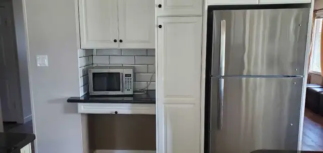 Private Furnished Queen bedroom for Rent. - Photo 10