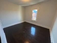 1 Room Available close to McMaster University & Mohawk College - Photo 5