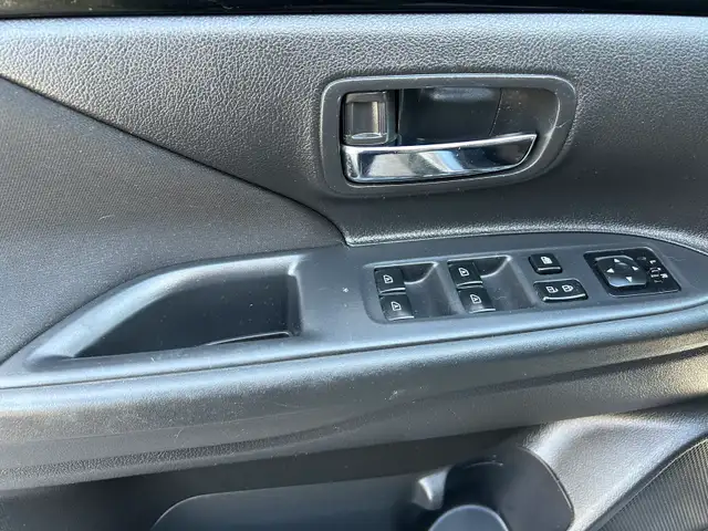 2019 Mitsubishi Outlander/ We Finance - Photo 9