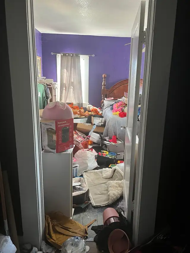 Junk Removal Toronto ✅ Same Day Available | Furniture, Appliance - Photo 4