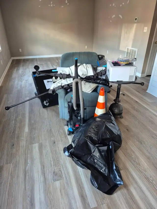 Junk Removal Toronto ✅ Same Day Available | Furniture, Appliance - Photo 6