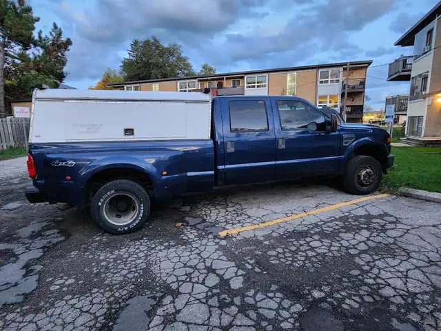 2008 Ford F350 Super Duty 4X4 Crew Cab Dually Low Mileages - Photo 6