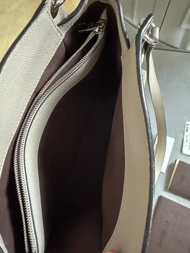 Louis Vuitton Mahina Sevres handbag authentic - Photo 5