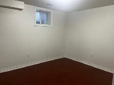 one room in 2 bedrooms basement - Photo 2