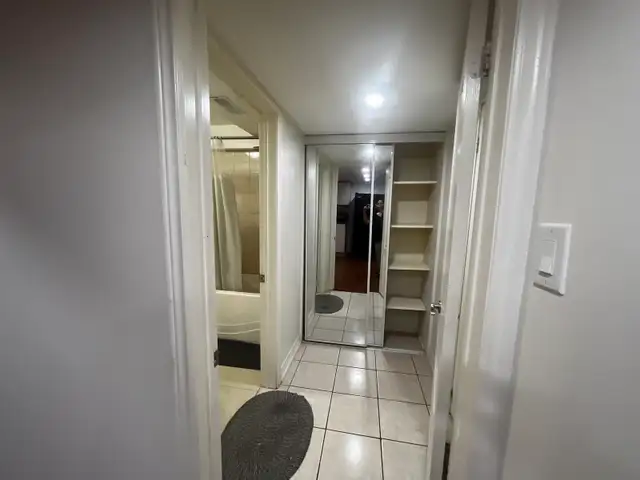 one room in 2 bedrooms basement - Photo 6