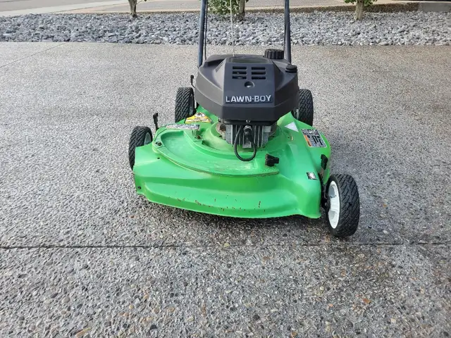 21' Lawn-Boy - Photo 2